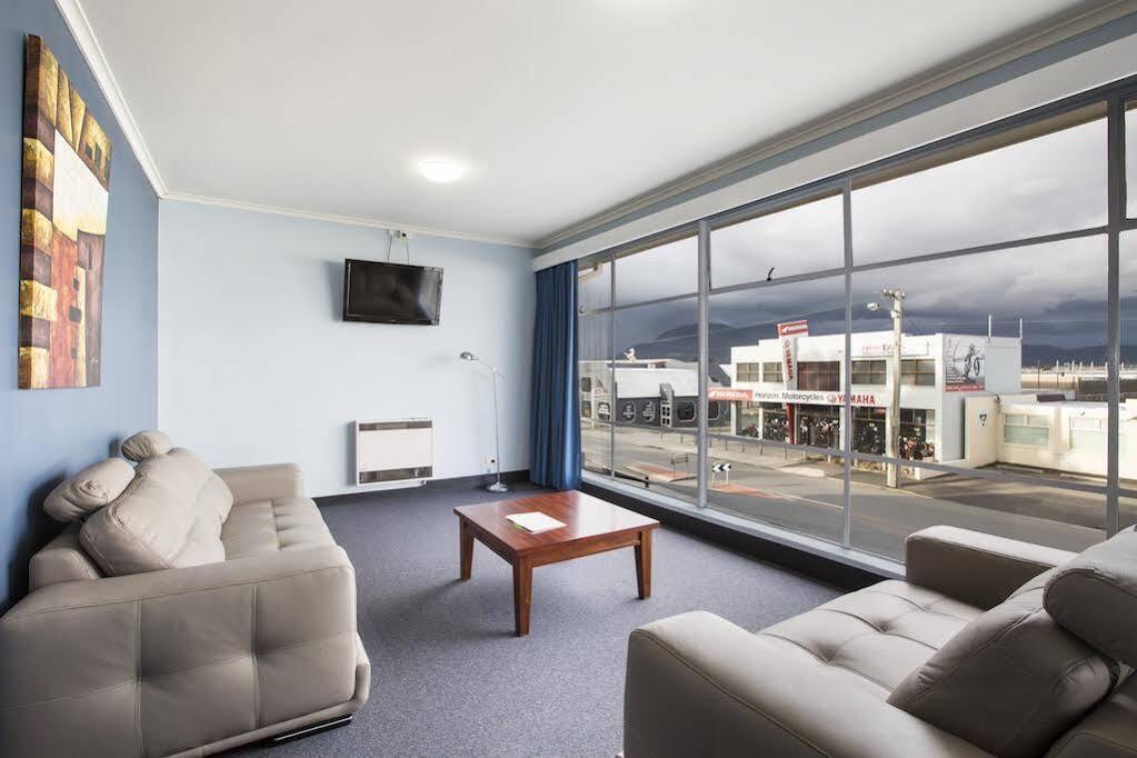 Nightcap At Carlyle Hotel Derwent Park Экстерьер фото